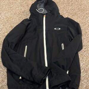 Oakley Men's Black and White Windbreaker